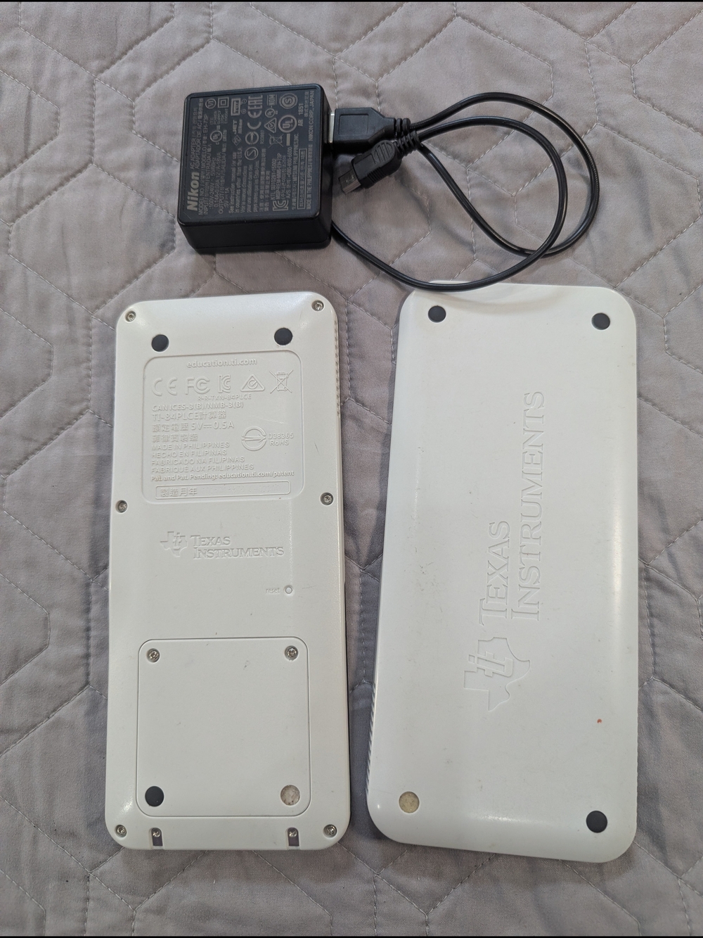 Texas Instruments TI-84 Plus CE Graphing Calculator Black White Cover Charger - Picture 2 of 2
